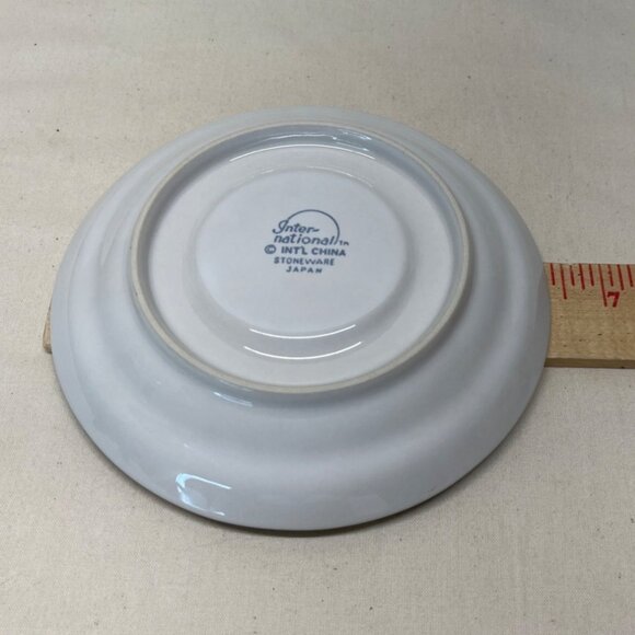 2 International Country Christmas Coffee Cup & Saucer Sets Santa Sleigh Cow Pig - Picture 4 of 6